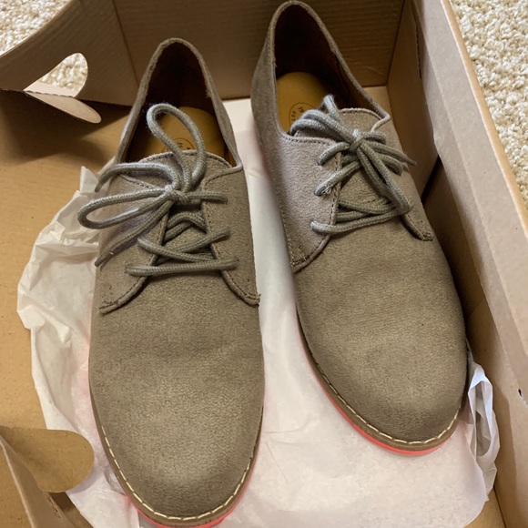 Light Grey Suede Oxford Shoes - Picture 1 of 3